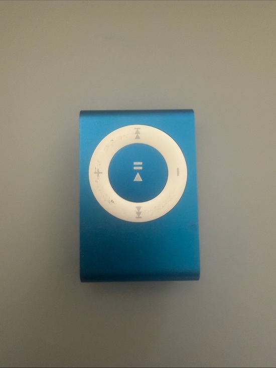 Apple Other - Apple iPod shuffle 2GB Blue (4th Generation)